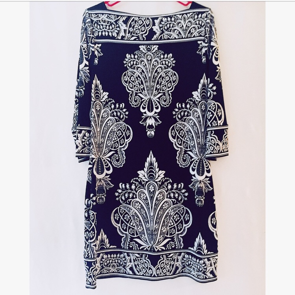 SOLD‼️ Beautiful WHBM Long Sleeve Floral Dress - Picture 2 of 4